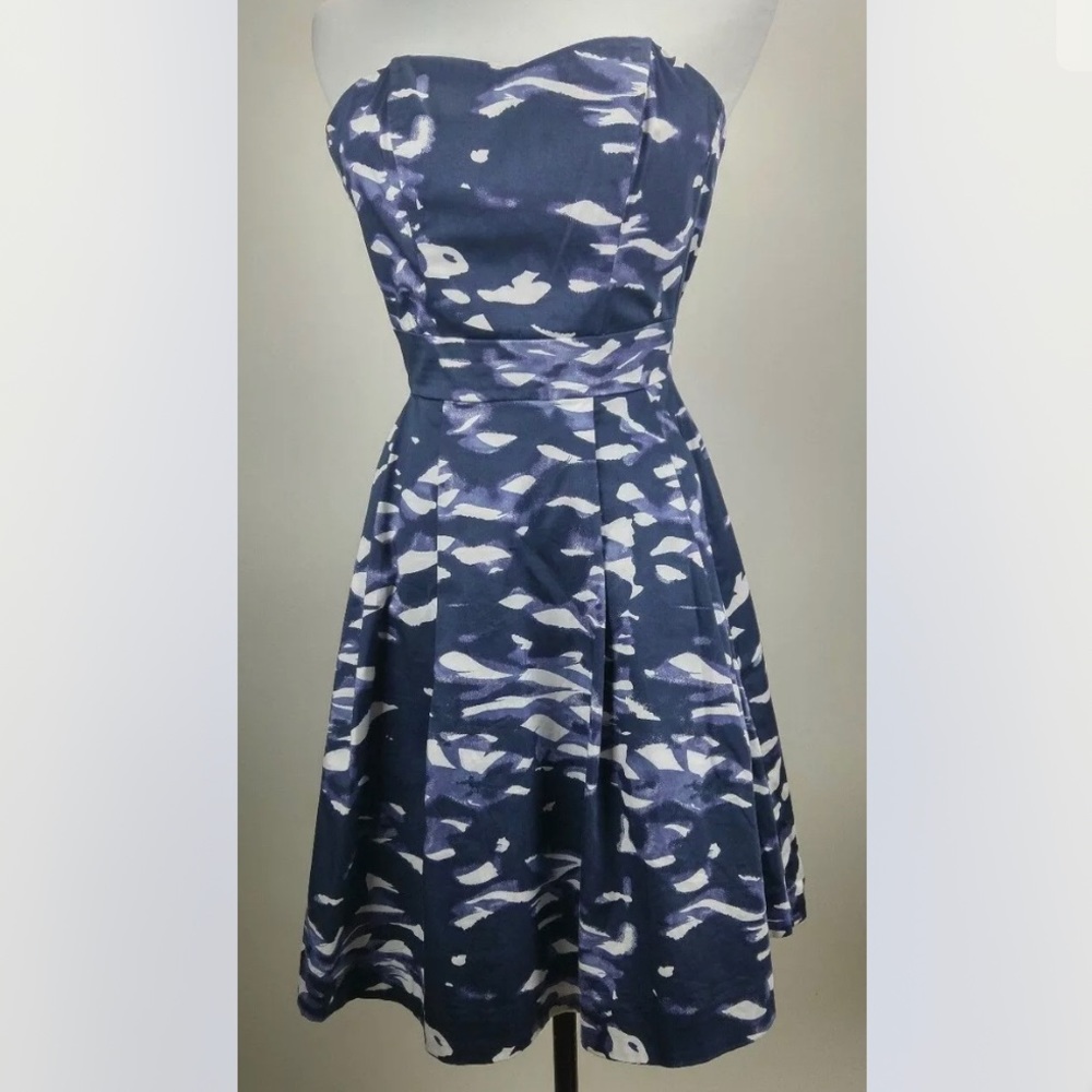 H&M Sweetheart Strapless Dress